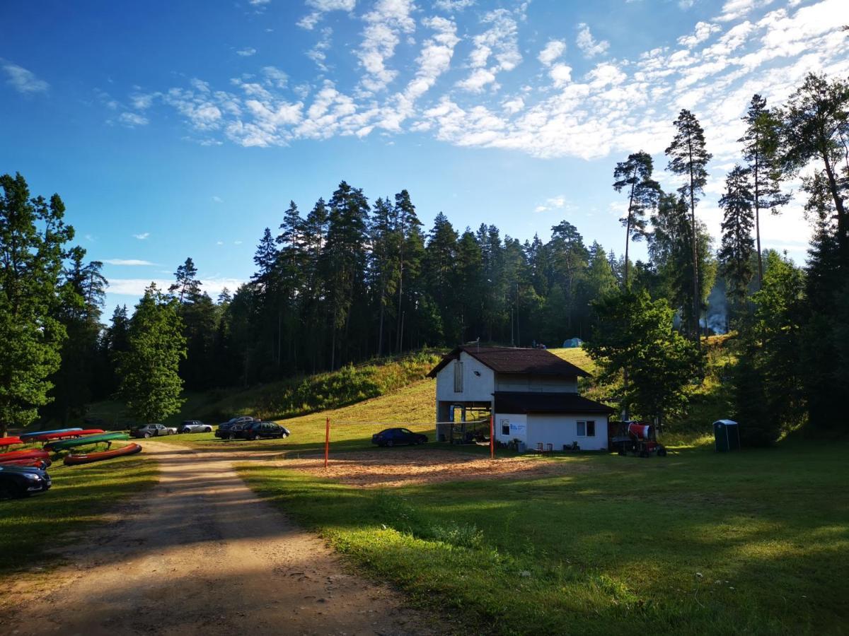 Kempings Ozolkalns Cēsis Buitenkant foto