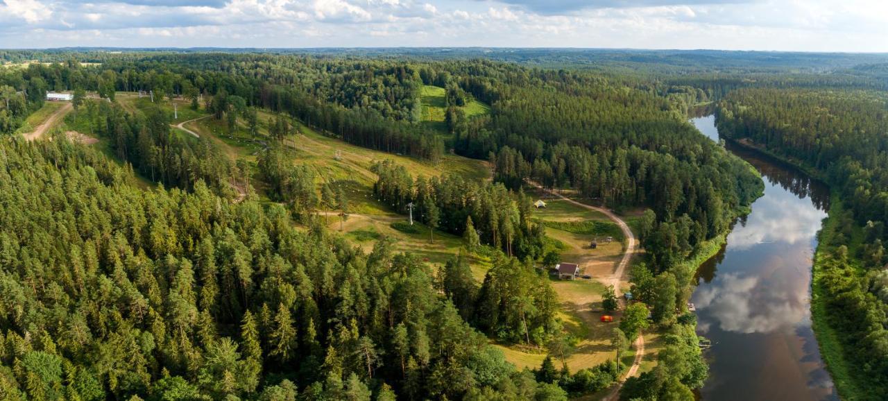 Kempings Ozolkalns Cēsis Buitenkant foto