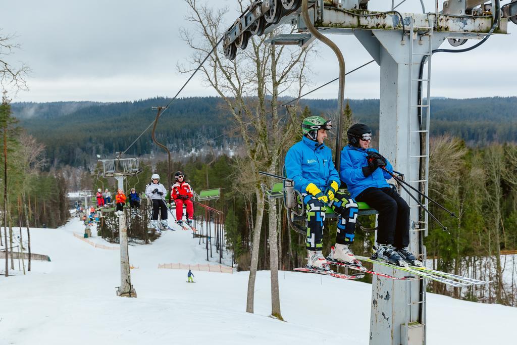 Kempings Ozolkalns Cēsis Buitenkant foto